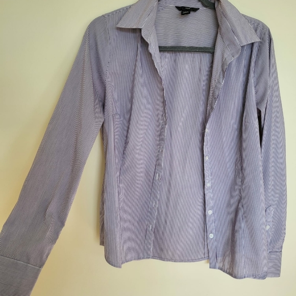 H&M blouse - Picture 2 of 6